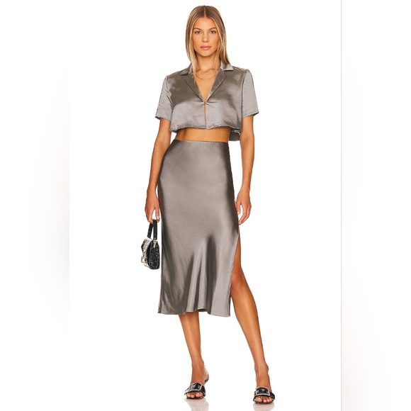 12. NWT L'ACADEMIE TABITHA SKIRT IN SLATE GRAY - Picture 1 of 10